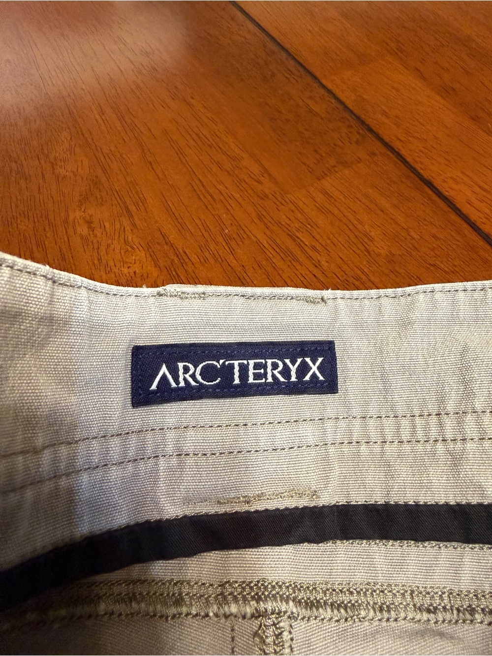 Arcteryx Vintage Stone Cargo Pants Casual Outdoor 34x29 Gray Logo Hiking Work - Picture 5 of 13
